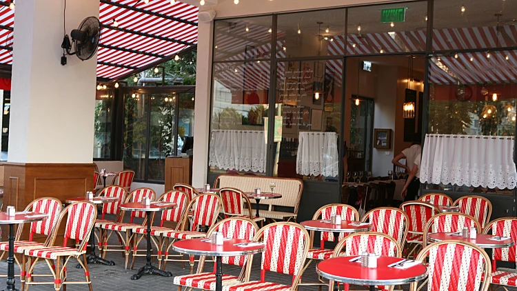 מסעדת הרובע השישי