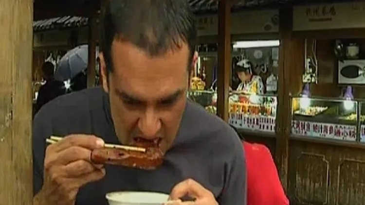 ניב גלבוע מבקר בסין - מהדורת החדשות 25.5.12