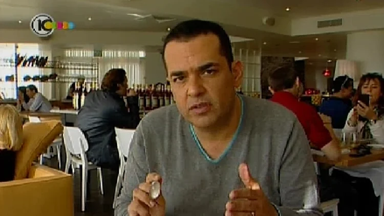 ניב גלבוע מבקר במסעדת רפאל