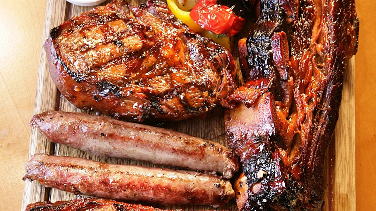 פלטת בשרים - מיט אין אנד אאוט