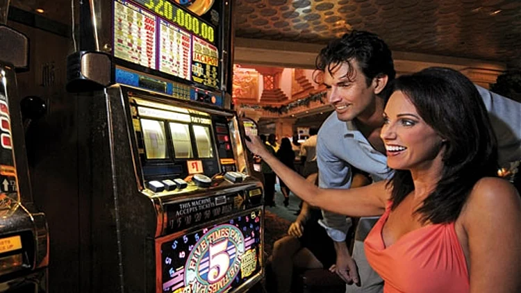 קזינו רויאל: 10 המקומות הטובים בעולם להימורים