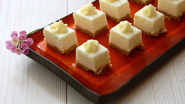 ביסים של עונג • מתכון לעוגת גבינה אישית