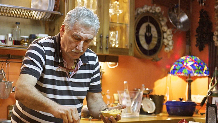 פילה מוסר אביבי בשקדים של אידי ישראלוביץ'