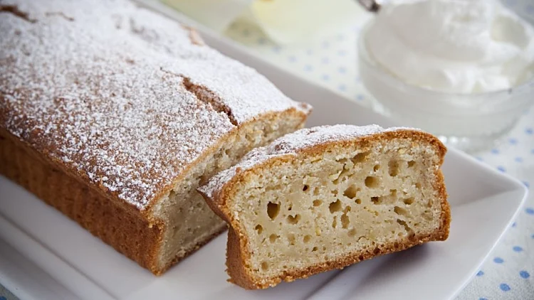 עוגת גבינת ואגסים בחושה