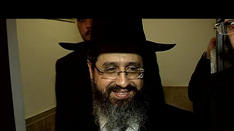 בד"צ בית יוסף: כך מרוויח בנו של הרב עובדיה מיליונים ממותג הכשרות של המשפחה