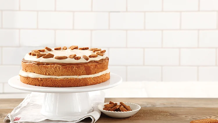 עוגת שכבות לוטוס מתוך חוברת מתנה של על השולחן