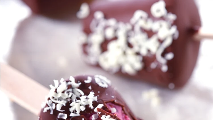 ארטיק שוקולד במילוי פירות יער