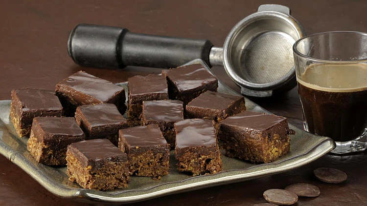 אצבעות שוקולד מתוך הספר קפה ועוד של אלינוער רבין ואילן שנהב