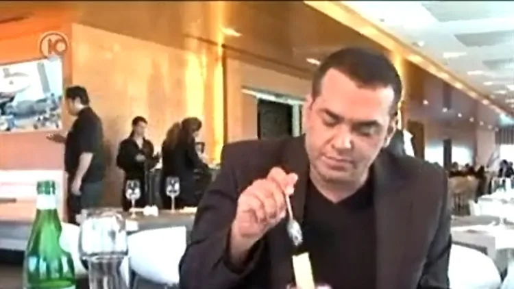 ניב גלבוע מבקר במסעדת הקומה ה-11