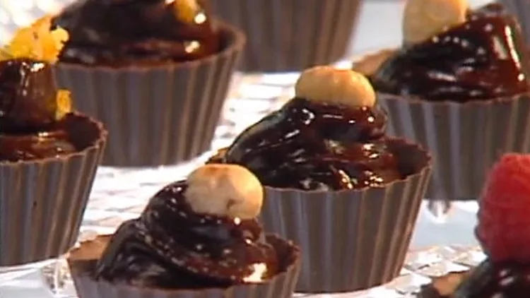 כוסיות שוקולד במילוי גאנש שוקולד