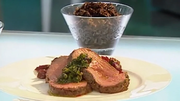 צלי סינטה עם פסטו לצד אורז מתוך התוכנית של אהרוני 9.6.2011