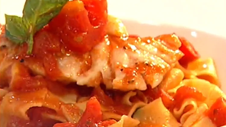 תבשיל דג לוקוס עם פסטה מתוך התוכנית של אהרוני 2.3.2011