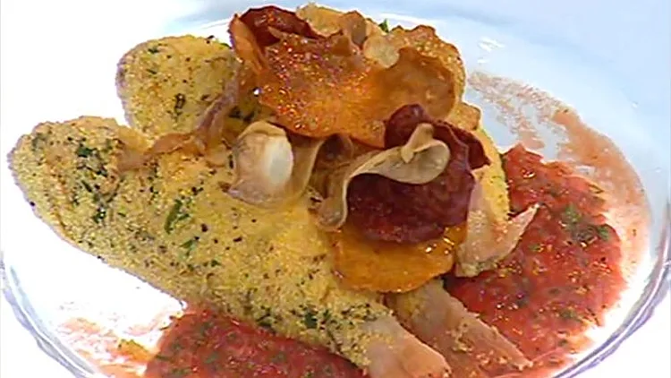 ברבוניות עם סלסת עגבניות וצ'יפס מבטטה ותפוחי אדמה