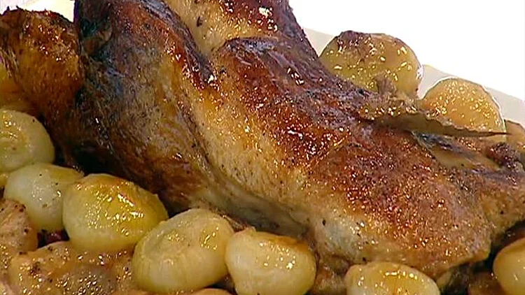 מתכון לאווז צלוי עם תבשיל כרוב