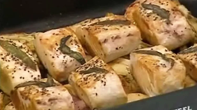 פילה פלמידה עם ירקות וסלט אנדיב - אהרוני בשישי