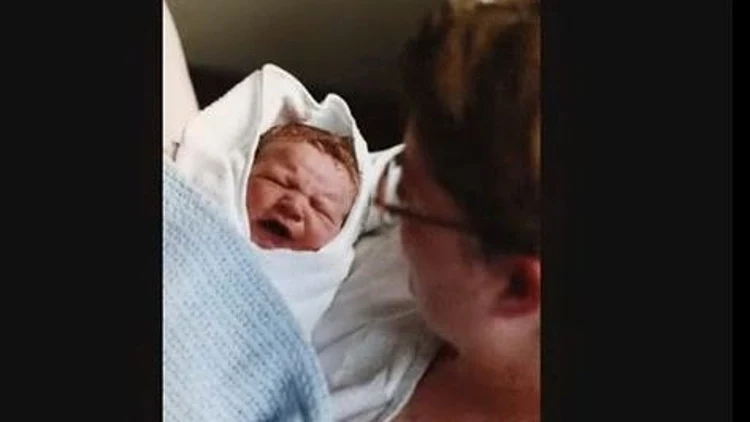 צפו: מהלידה עד גיל 21 בשש דקות