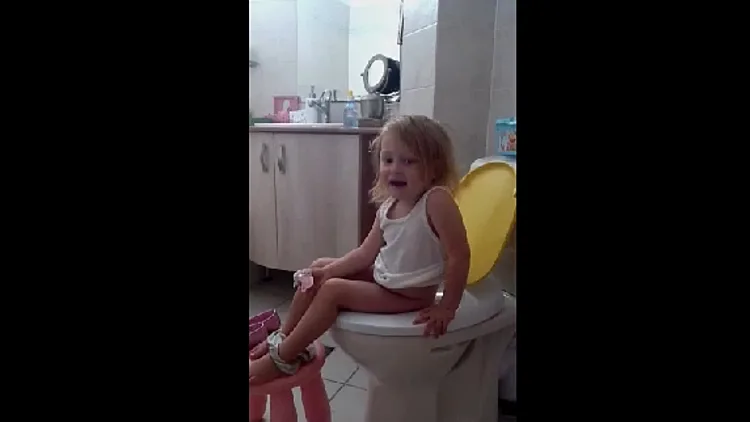 רוני שרה אביב גפן