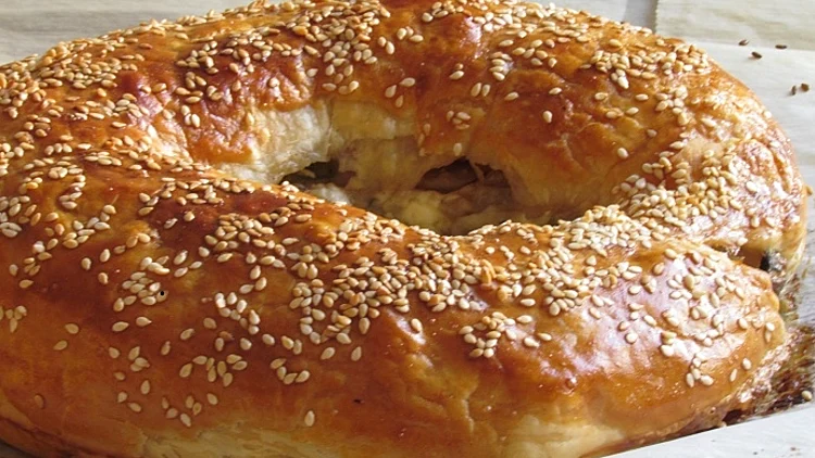 בצק פילאס במילוי גבינות ופטריות