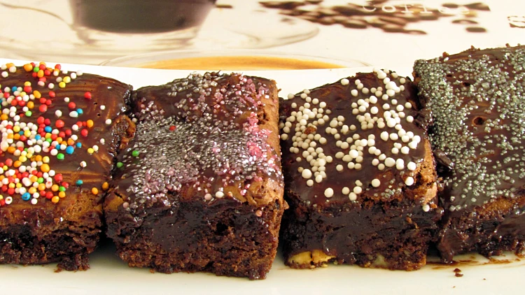 בראוניז עם שלל ציפויים