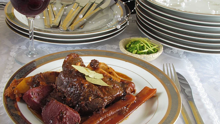 אוסובוקו עם ירקות שורש