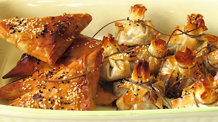 בצק פילו במילוי פטריות