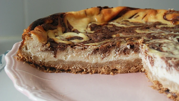 עוגת גבינה ושוקולד משוישת - סופשבוע עם חיהל'ה