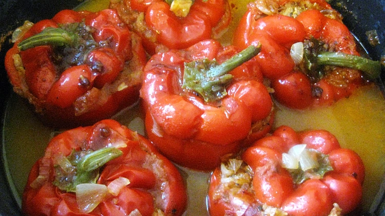 פלפלים ממולאים - סופשבוע עם חיהל'ה