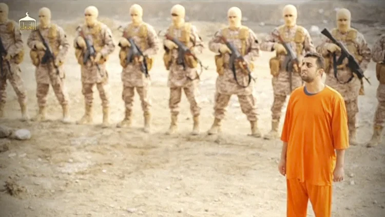 מתוך סרטון הוצאתו להורג של מועאז אל-קאסאבה