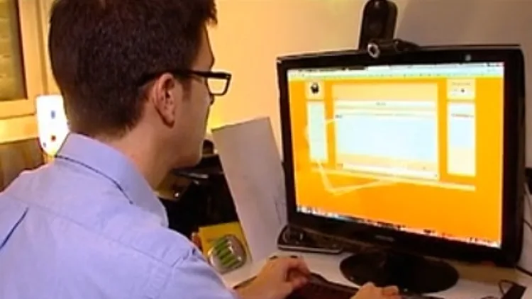 אבי דוביצקי, לוכד פדופילים, מתוך פינת הבירוקרטיה