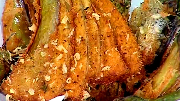 מניפות חצילים מטוגנות מתוך התוכנית של אהרוני 30.1.2011