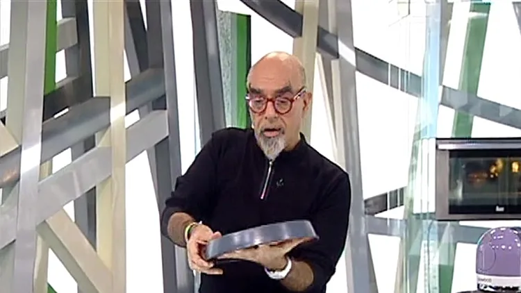 אהרוני מבשל 10.11.2010