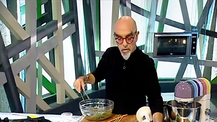 אהרוני מבשל 28.11.2010