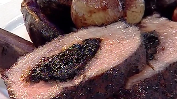 סינטה במילוי שזיפים מיובשים