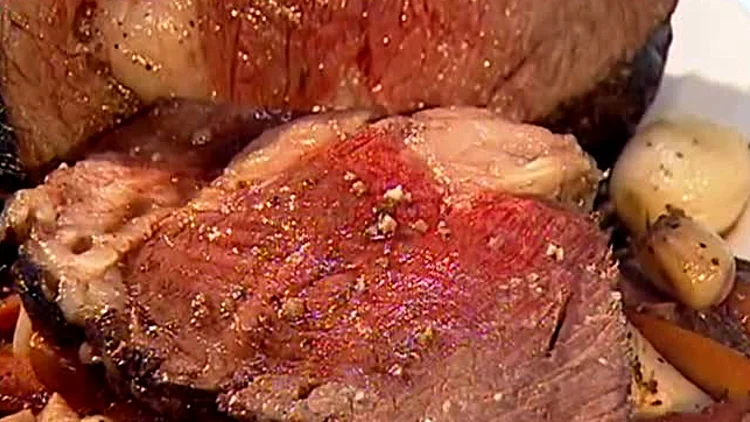 אנטריקוט ביין אדום מתוך התוכנית של אהרוני 30.12.2010