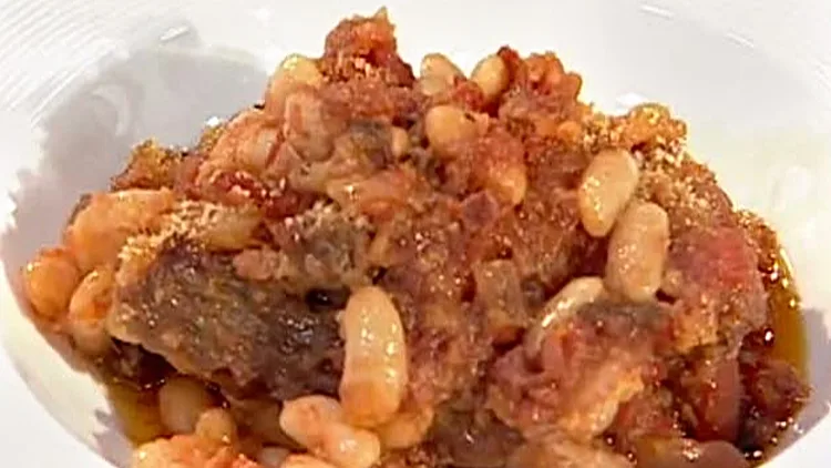 תבשיל בשר עם שעועית לבנה מתוך התוכנית של אהרוני 16.12.10