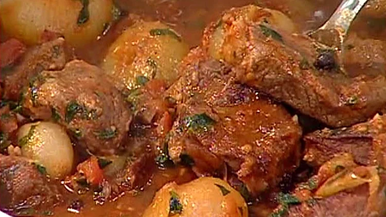 תבשיל בקר עם בצל ועגבניות מתוך התוכנית של אהרוני 9.12.10