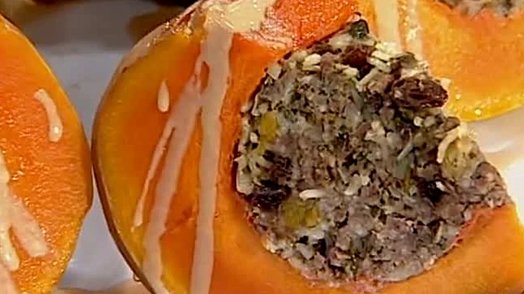 דלעת במילוי בשר טחון מתוך התוכנית של אהרוני 21.3.2011