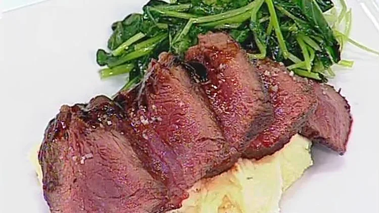 סינטה עם פירה ותרד