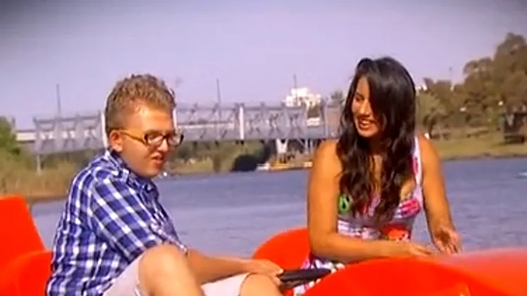 אלכס בדייט עם אביגיל פרל מהישרדות, היפה והחנון עונה שנייה