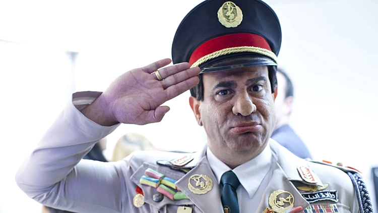 אלי יצפאן בבובה של מדינה