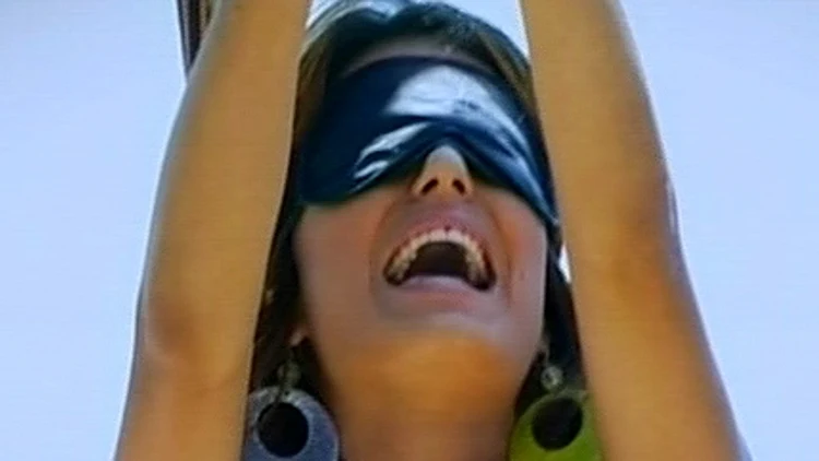 ליטל במשימת השחקים מתוך גמר היפה והחנון 2