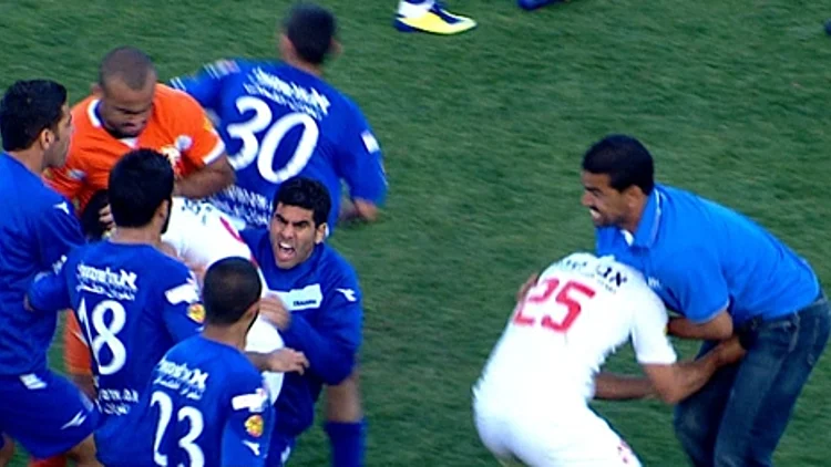 תגרת ענק וקרב אגרופים בסיום המשחק בין בני לוד להפועל רמת גן