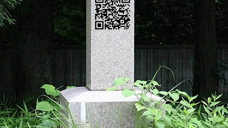qr tombstone