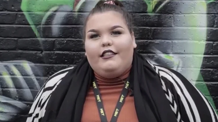 פייג, שינתה את מינה