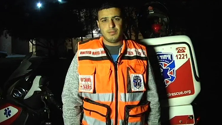 חסן נסראללה, מתנדב באיחוד הצלה