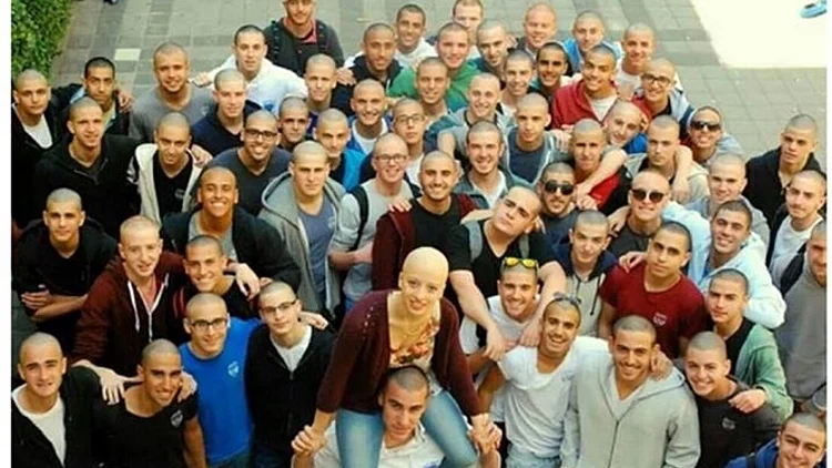 שכב שלמה גילחה ראשה לאות הזדהות