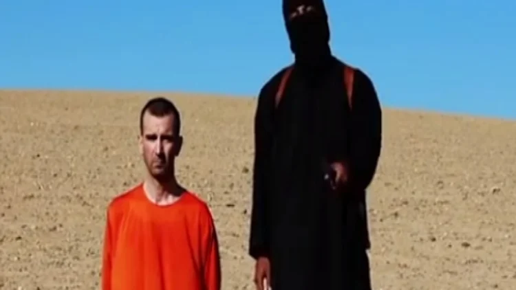 סרטון הוצאתו להורג של השבוי הבריטי דיוויד היינס