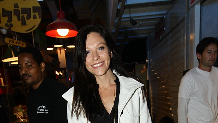 אירוע השקה לתערוכת צילומי שפים בשוק הנמל ת"א