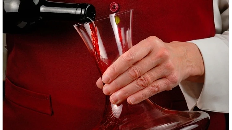 כרזת יין של הדס יוסיפון