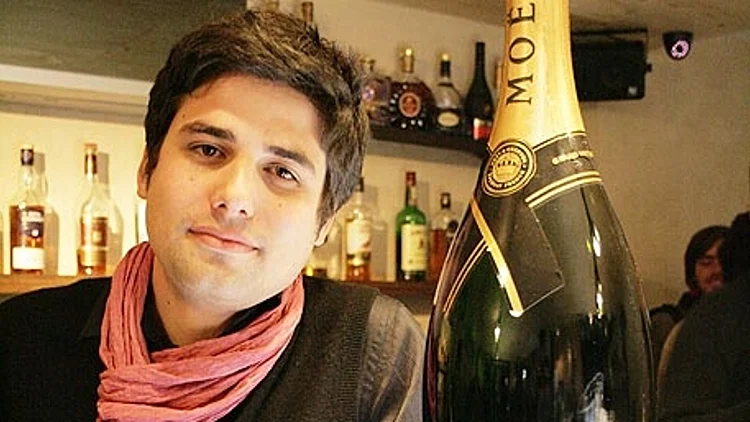 אבירם כץ סומלייה מסעדת טוטו לראיון בעולם היין תמונה ראשית והפניות